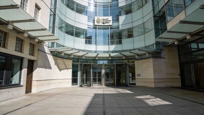 UK Regulator Targets Apple and Google App Store Payment Barriers FAYFO.com